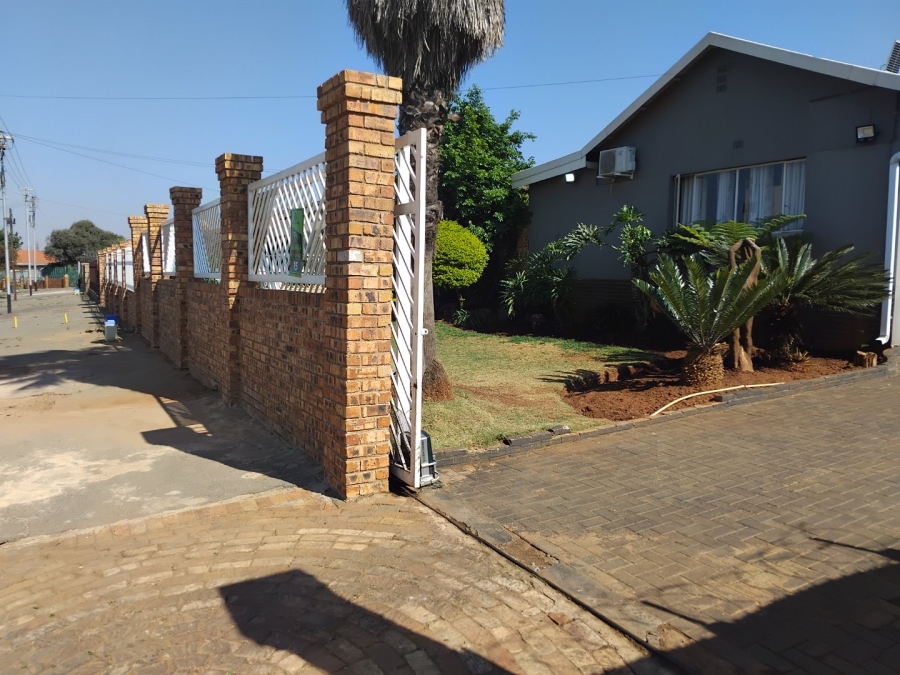 3 Bedroom Property for Sale in Gerdview Gauteng