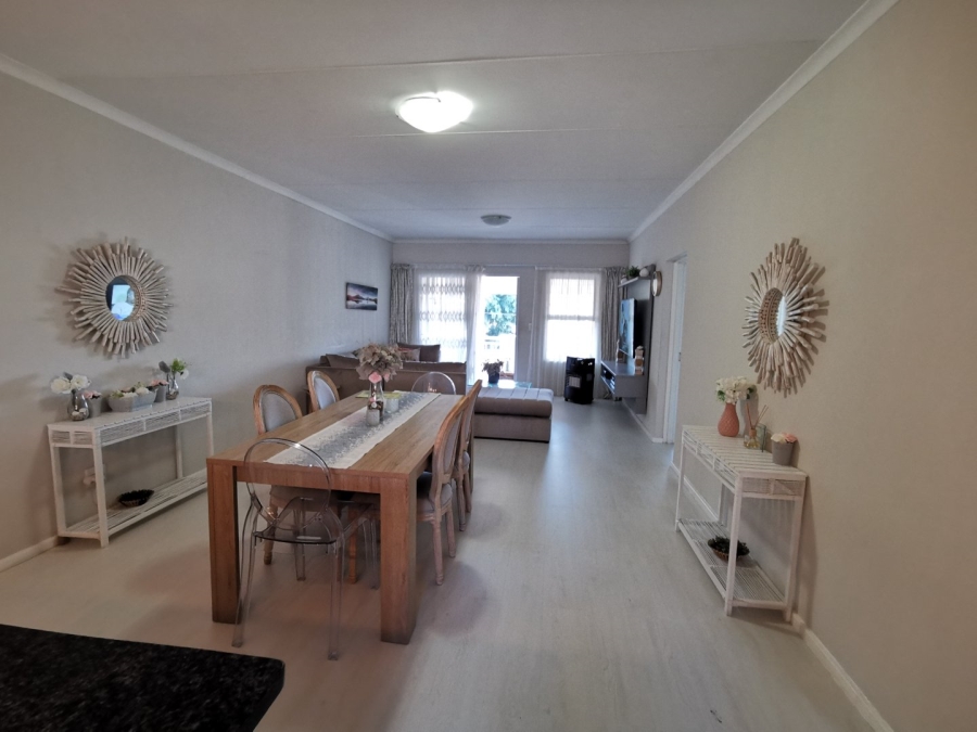 To Let 3 Bedroom Property for Rent in North Riding Gauteng
