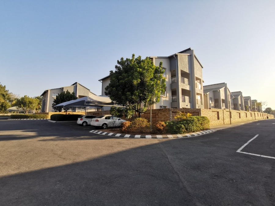 To Let 3 Bedroom Property for Rent in North Riding Gauteng