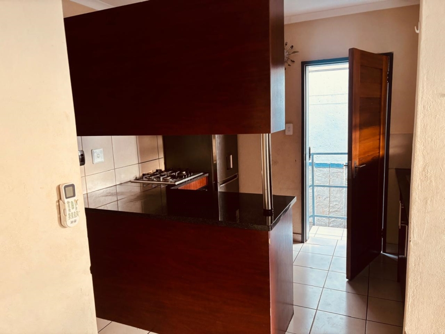 3 Bedroom Property for Sale in Kosmosdal Gauteng
