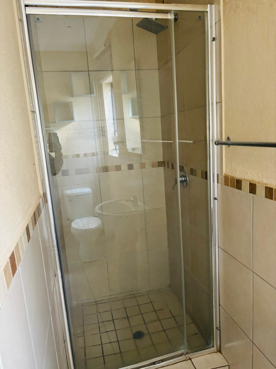 3 Bedroom Property for Sale in Kosmosdal Gauteng