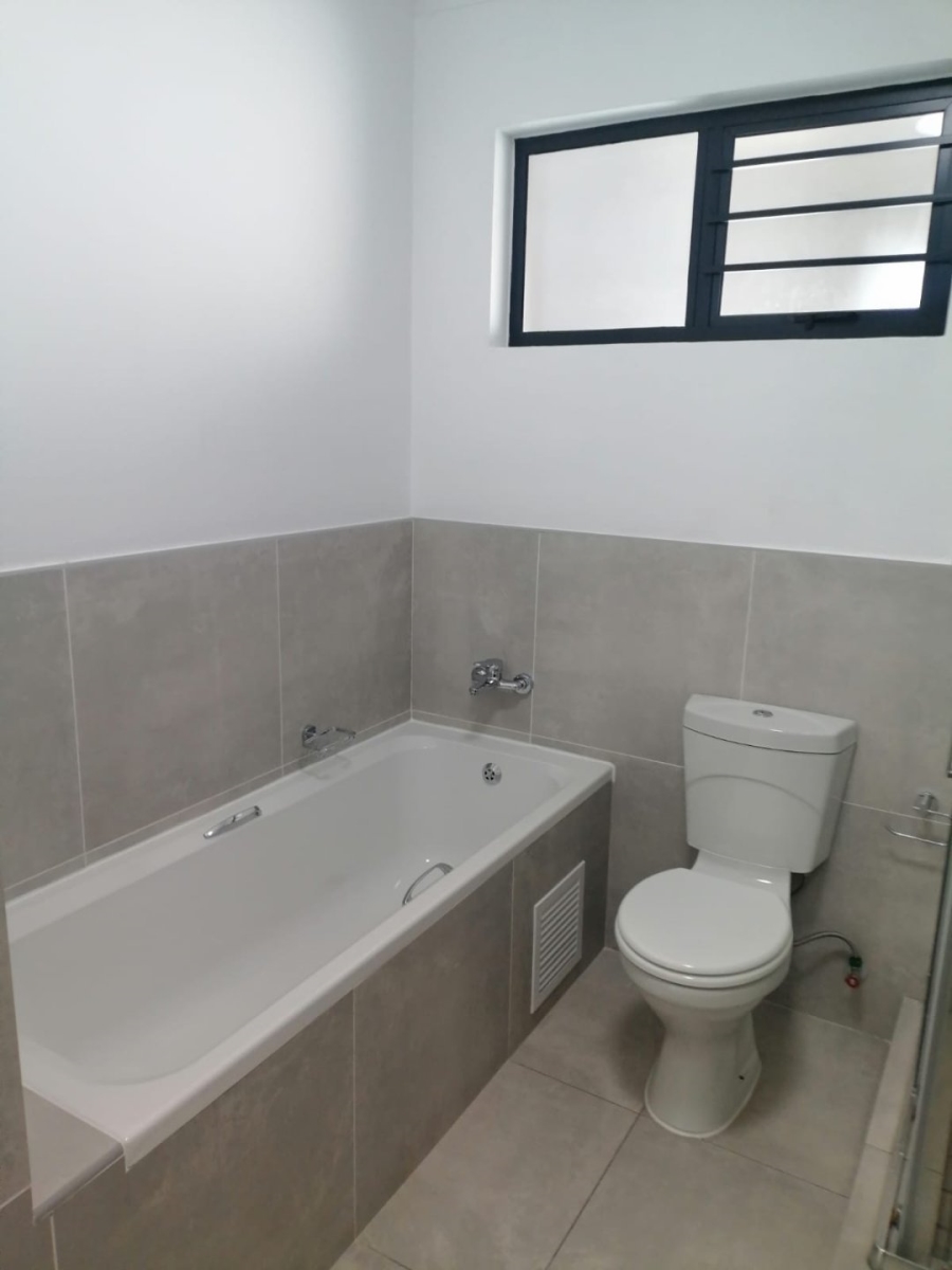 2 Bedroom Property for Sale in North Riding Gauteng