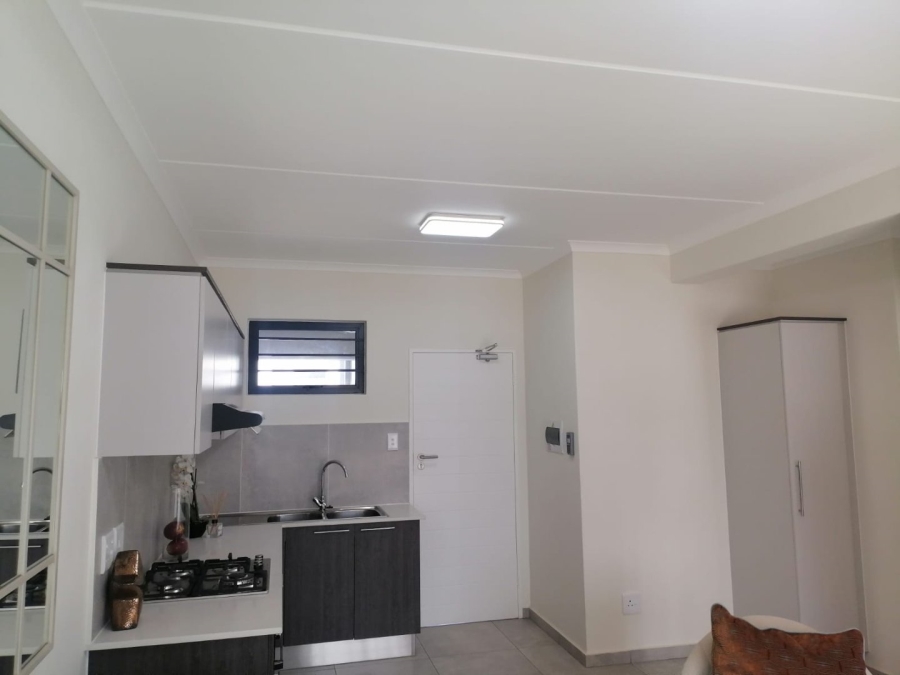 2 Bedroom Property for Sale in North Riding Gauteng