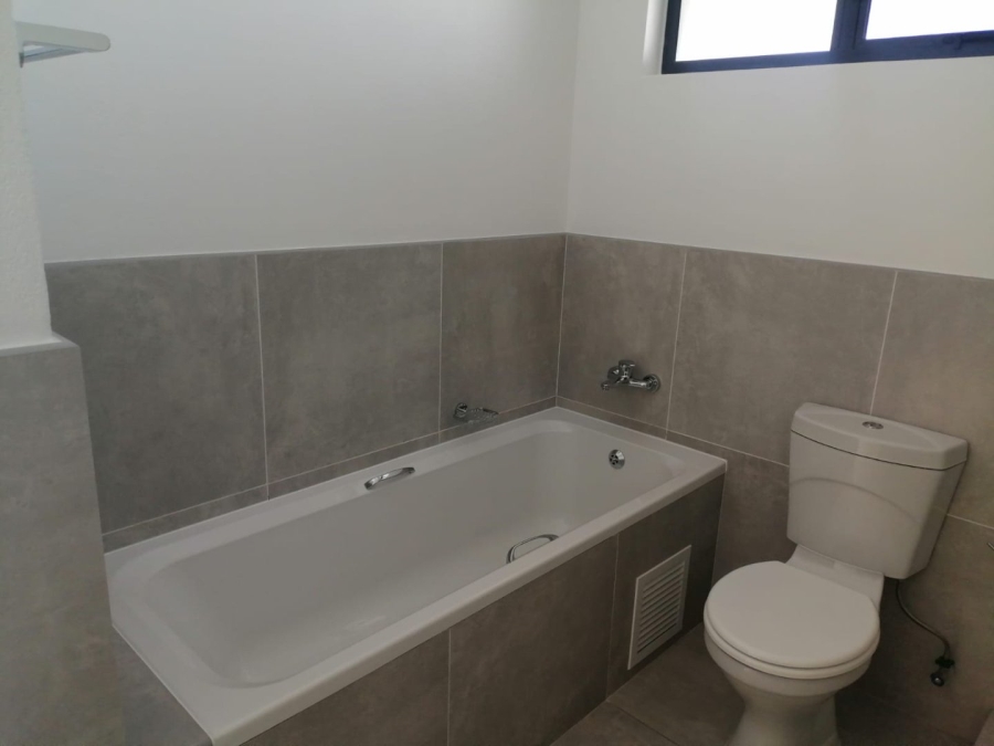 2 Bedroom Property for Sale in North Riding Gauteng
