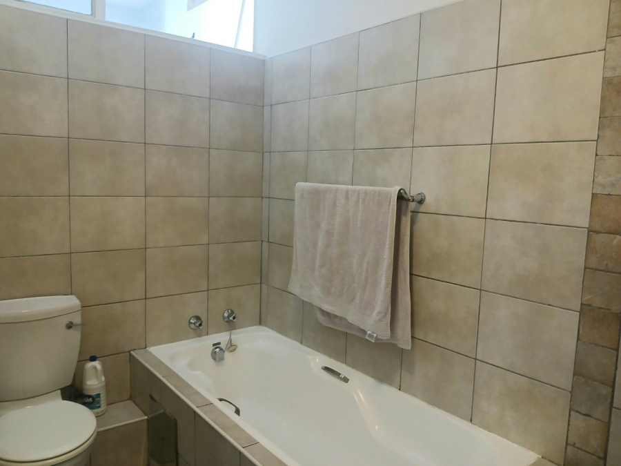 1 Bedroom Property for Sale in Elma Park Gauteng
