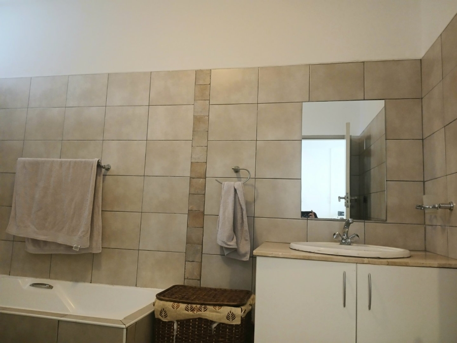 1 Bedroom Property for Sale in Elma Park Gauteng