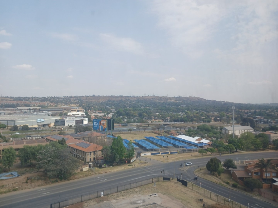 1 Bedroom Property for Sale in Elma Park Gauteng