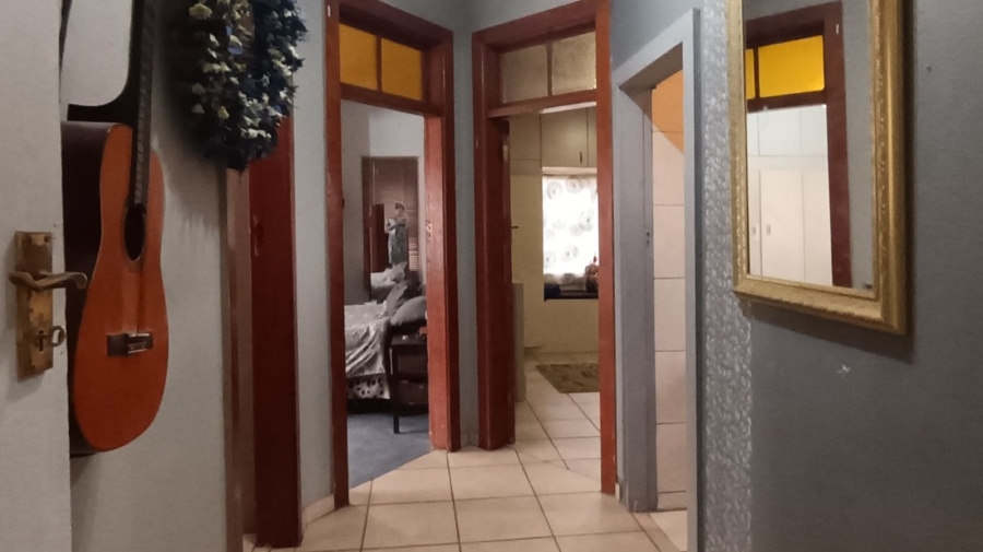 3 Bedroom Property for Sale in Rothdene Gauteng