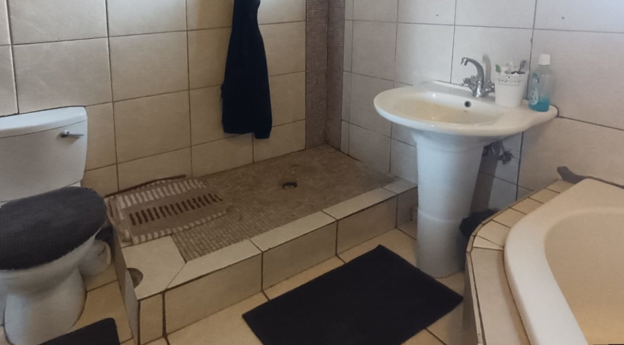 3 Bedroom Property for Sale in Rothdene Gauteng