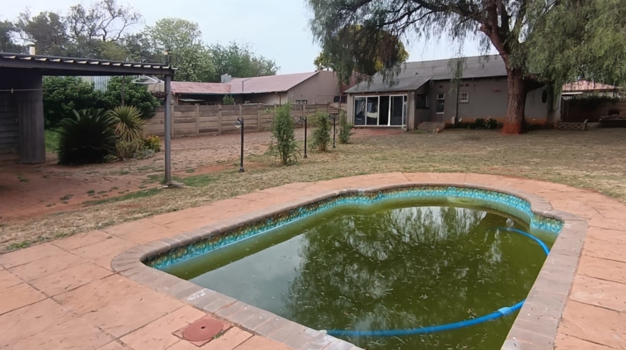 3 Bedroom Property for Sale in Rothdene Gauteng