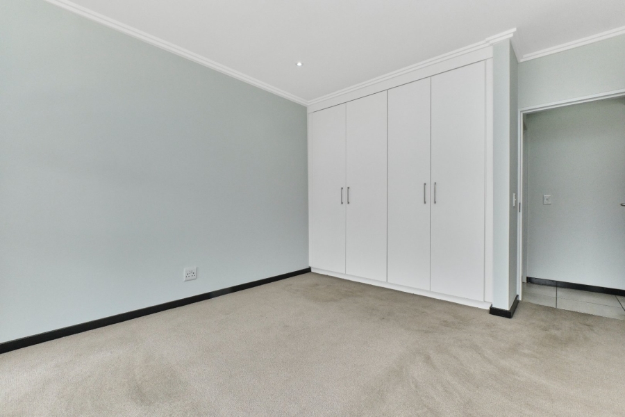 To Let 1 Bedroom Property for Rent in Lonehill Gauteng