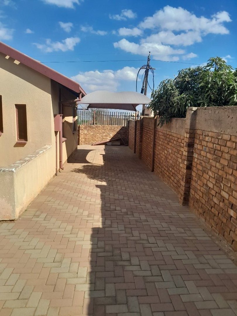 To Let 2 Bedroom Property for Rent in Soshanguve WW Gauteng