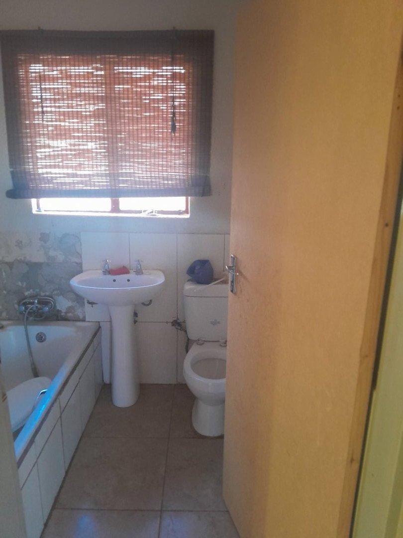 To Let 2 Bedroom Property for Rent in Soshanguve WW Gauteng