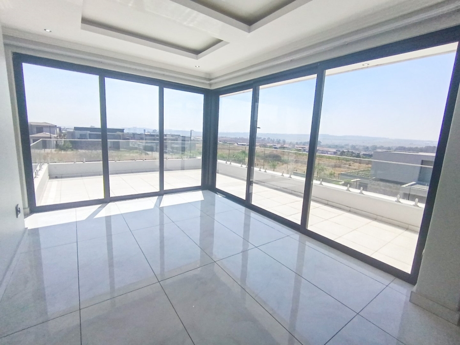 7 Bedroom Property for Sale in Midstream Ridge Gauteng