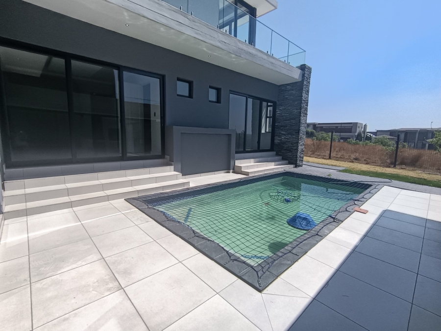 7 Bedroom Property for Sale in Midstream Ridge Gauteng