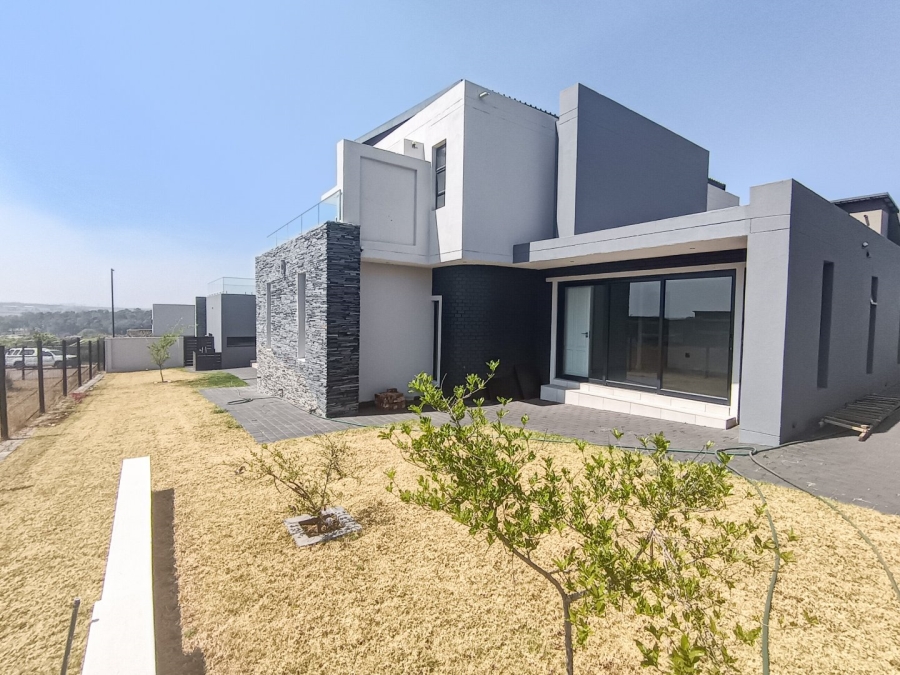 7 Bedroom Property for Sale in Midstream Ridge Gauteng
