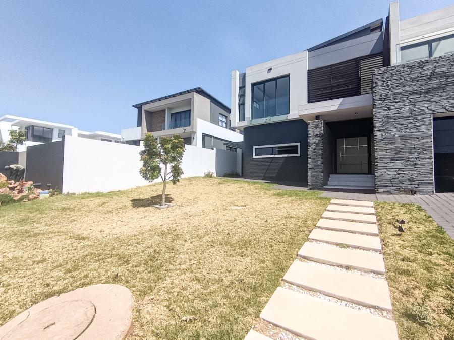 7 Bedroom Property for Sale in Midstream Ridge Gauteng