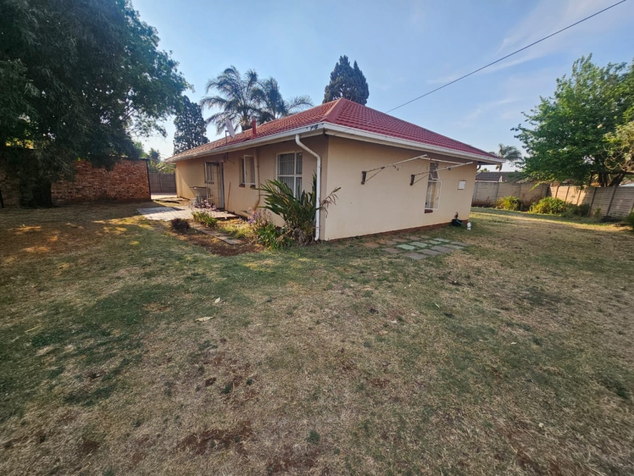 3 Bedroom Property for Sale in Wierda Park Gauteng