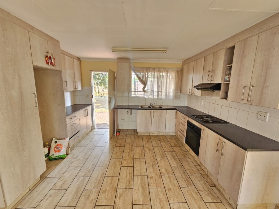 3 Bedroom Property for Sale in Wierda Park Gauteng