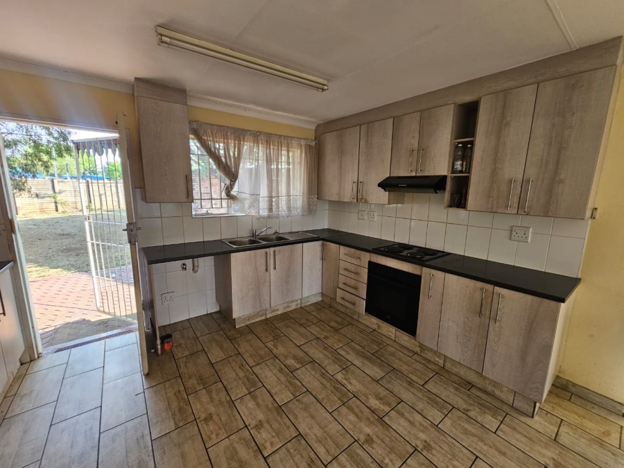 3 Bedroom Property for Sale in Wierda Park Gauteng