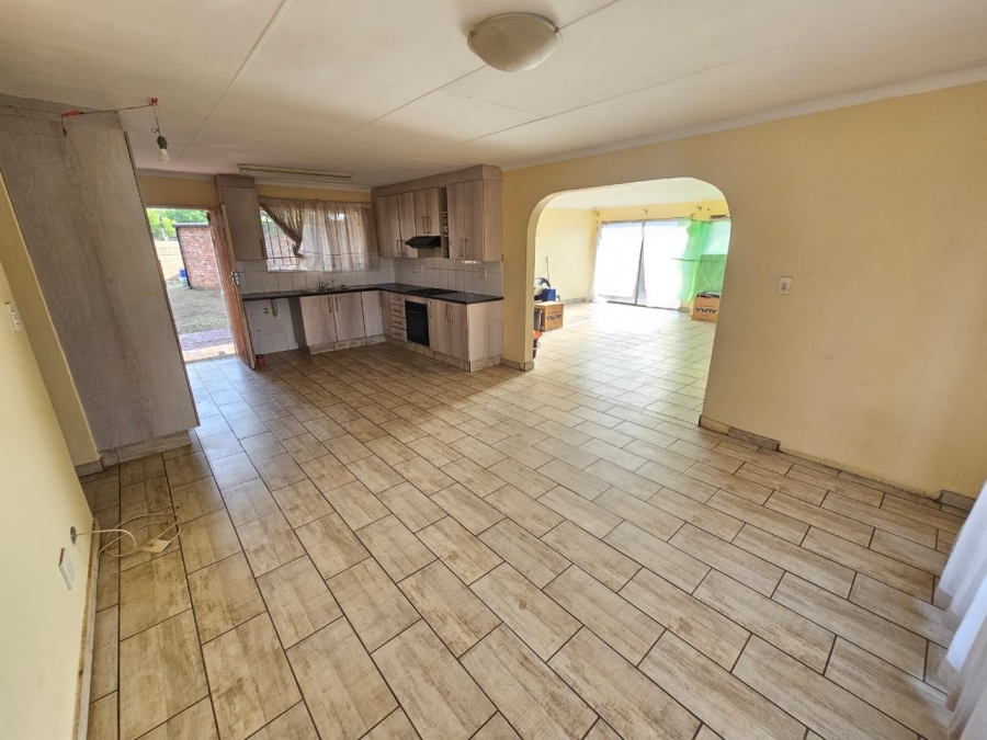3 Bedroom Property for Sale in Wierda Park Gauteng