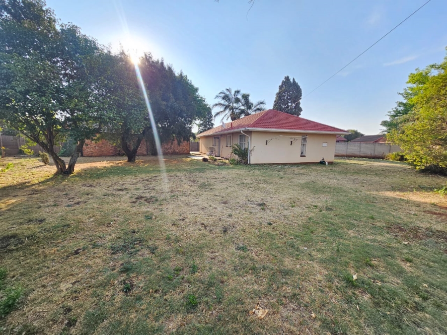 3 Bedroom Property for Sale in Wierda Park Gauteng