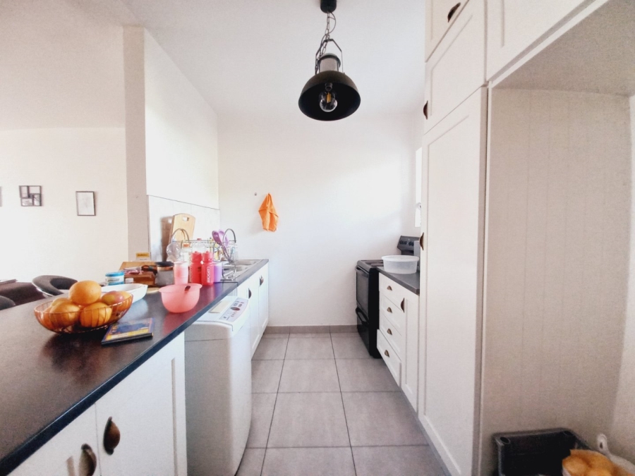 To Let 2 Bedroom Property for Rent in Wychwood Gauteng