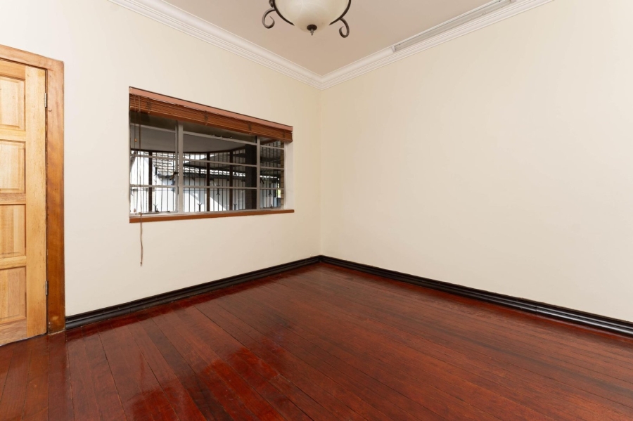To Let 4 Bedroom Property for Rent in Florida Gauteng