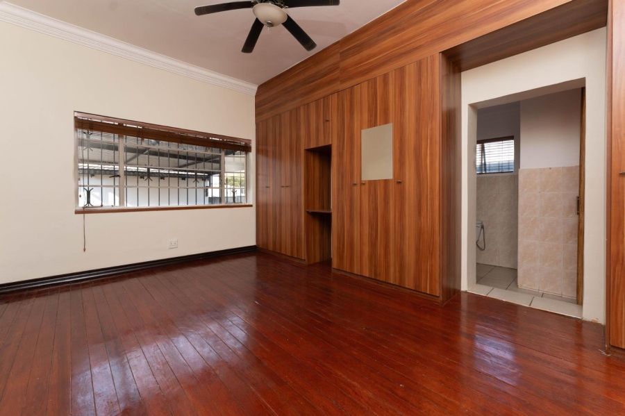 To Let 4 Bedroom Property for Rent in Florida Gauteng