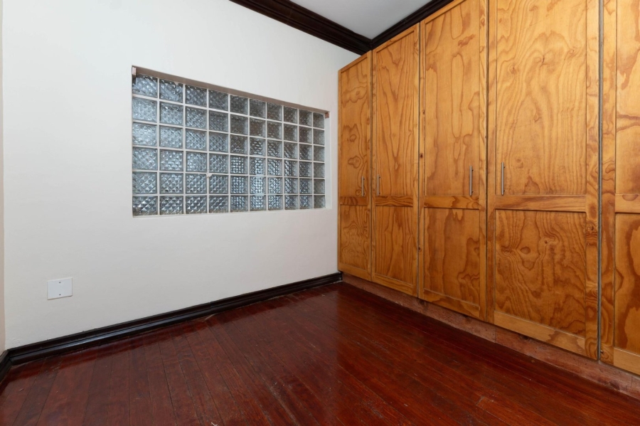To Let 4 Bedroom Property for Rent in Florida Gauteng