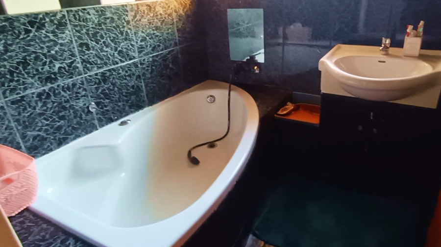 4 Bedroom Property for Sale in Meyerton South Gauteng