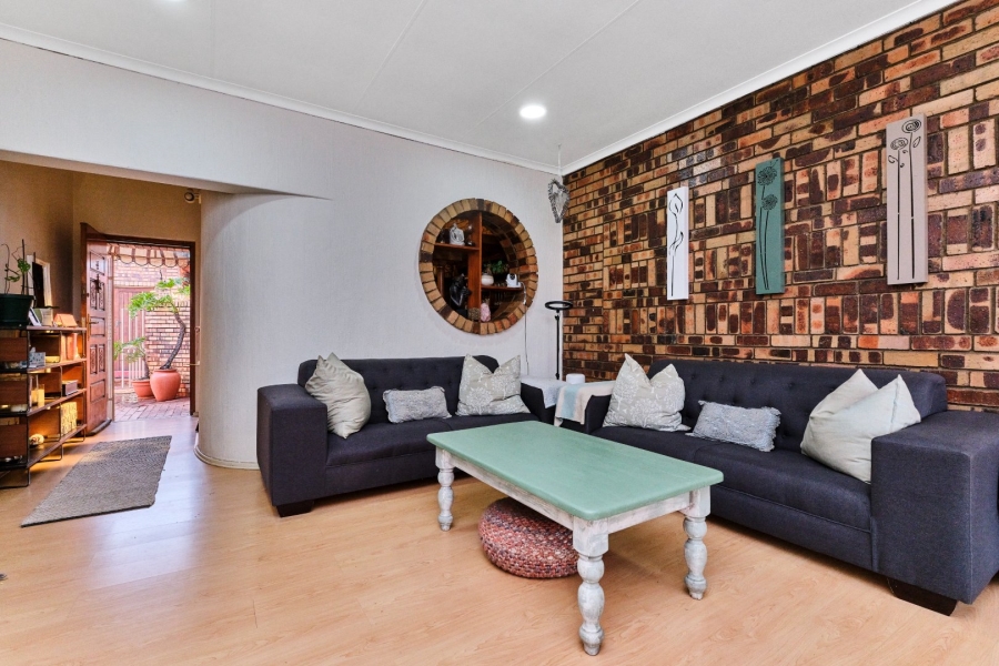 3 Bedroom Property for Sale in Fairland Gauteng