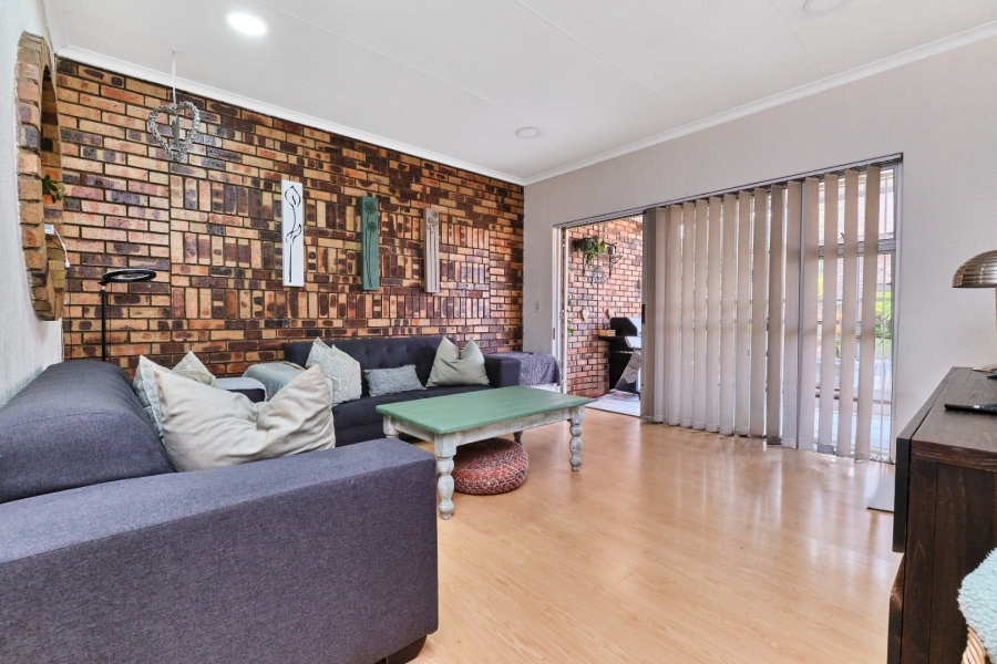 3 Bedroom Property for Sale in Fairland Gauteng