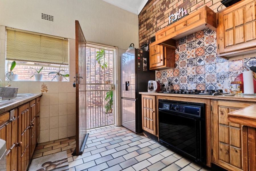 3 Bedroom Property for Sale in Fairland Gauteng