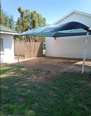 5 Bedroom Property for Sale in President Park Gauteng
