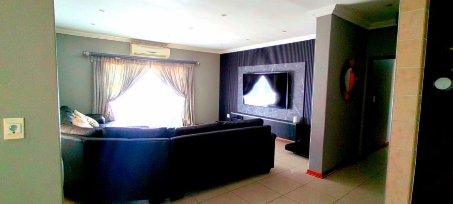 To Let  Bedroom Property for Rent in Vanderbijlpark SE 8 Gauteng