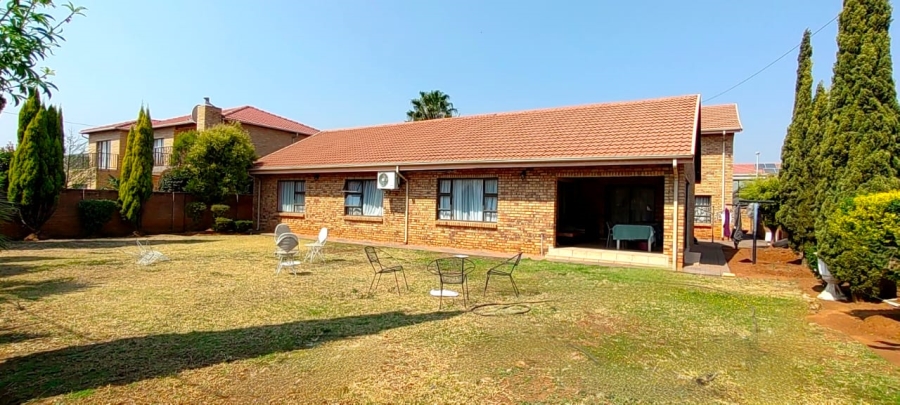 To Let  Bedroom Property for Rent in Vanderbijlpark SE 8 Gauteng