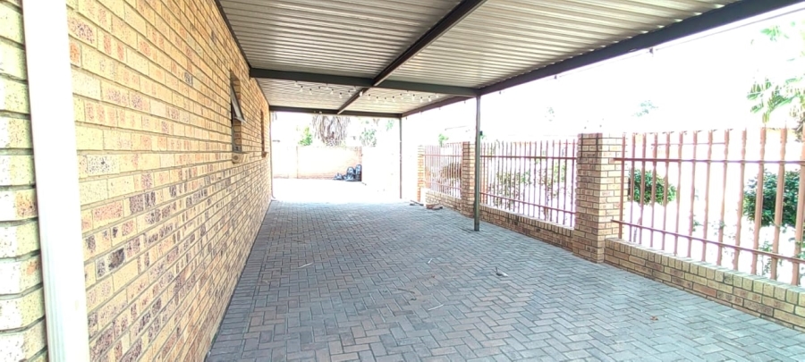 To Let  Bedroom Property for Rent in Vanderbijlpark SE 8 Gauteng