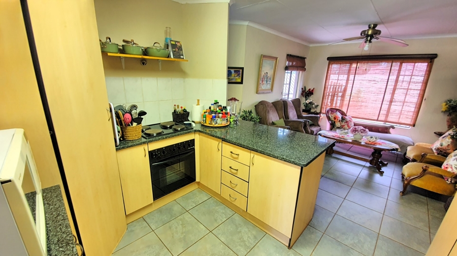 4 Bedroom Property for Sale in Hesteapark Gauteng