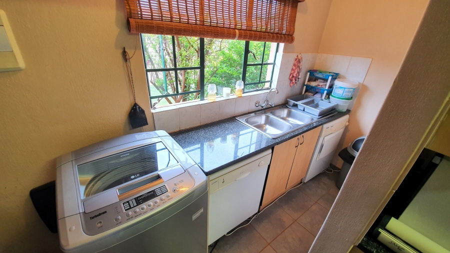 4 Bedroom Property for Sale in Hesteapark Gauteng
