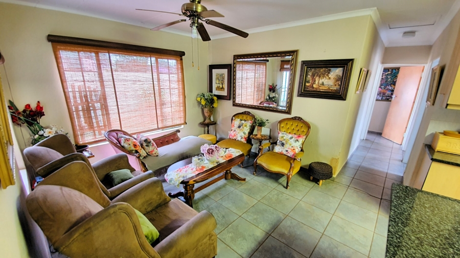 4 Bedroom Property for Sale in Hesteapark Gauteng