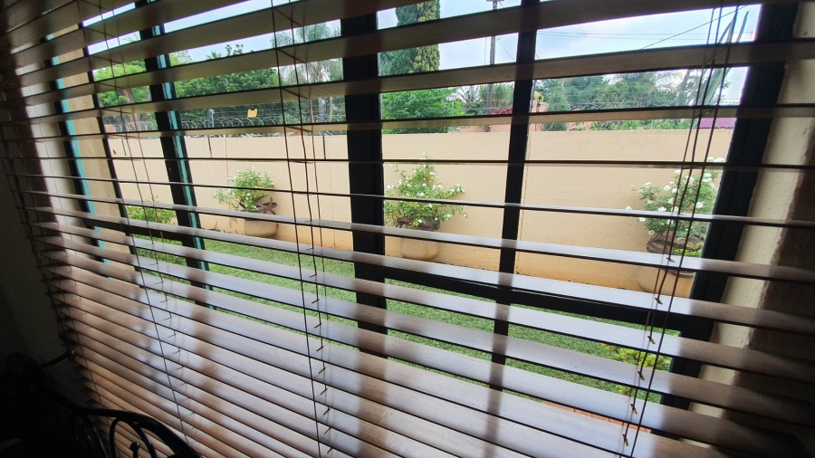 4 Bedroom Property for Sale in Hesteapark Gauteng