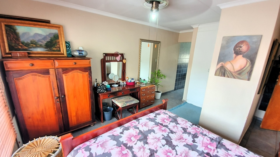 4 Bedroom Property for Sale in Hesteapark Gauteng