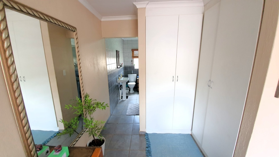4 Bedroom Property for Sale in Hesteapark Gauteng