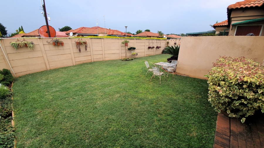 4 Bedroom Property for Sale in Hesteapark Gauteng