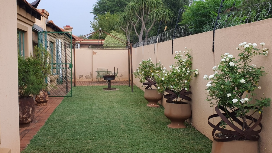 4 Bedroom Property for Sale in Hesteapark Gauteng