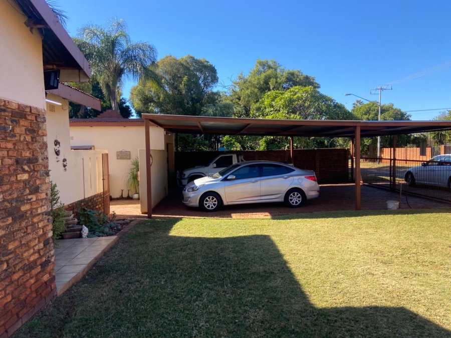 4 Bedroom Property for Sale in The Orchards Gauteng