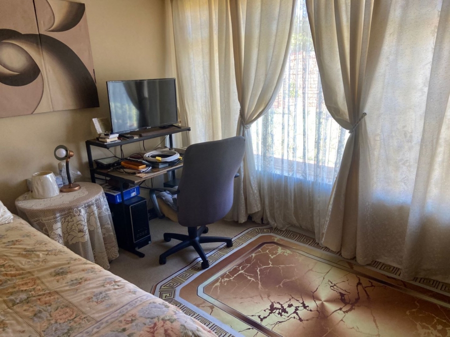 4 Bedroom Property for Sale in The Orchards Gauteng