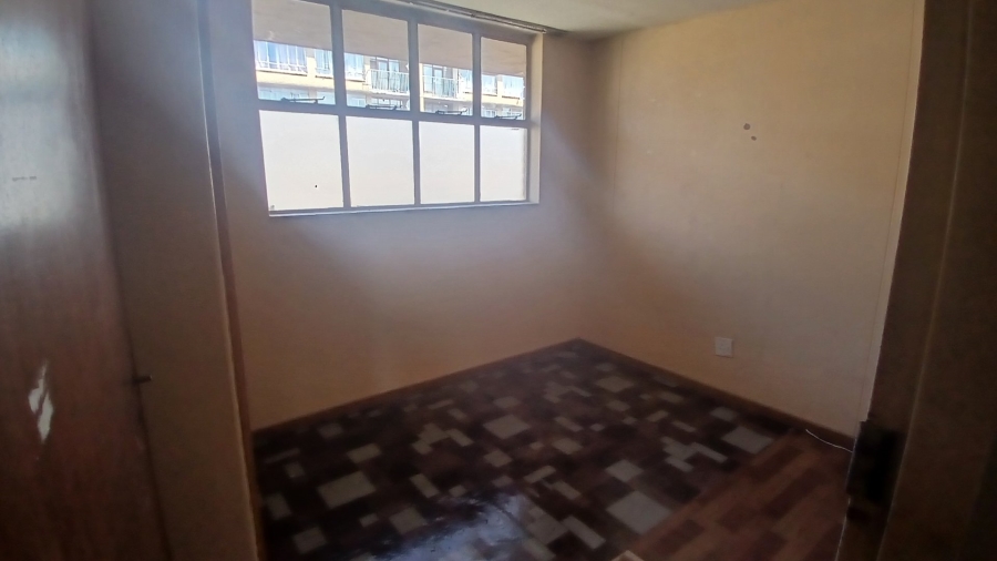 2 Bedroom Property for Sale in Pretoria Central Gauteng