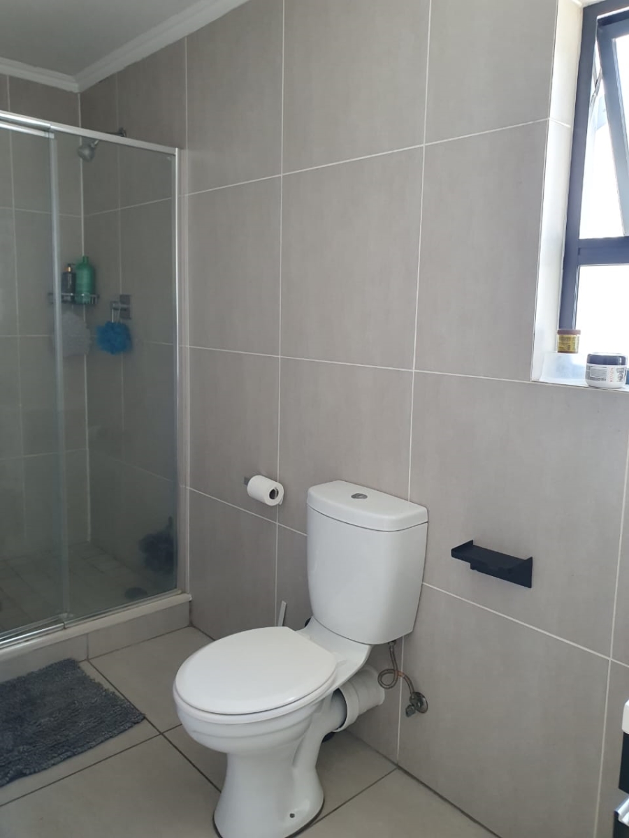 1 Bedroom Property for Sale in Greenstone Hill Gauteng